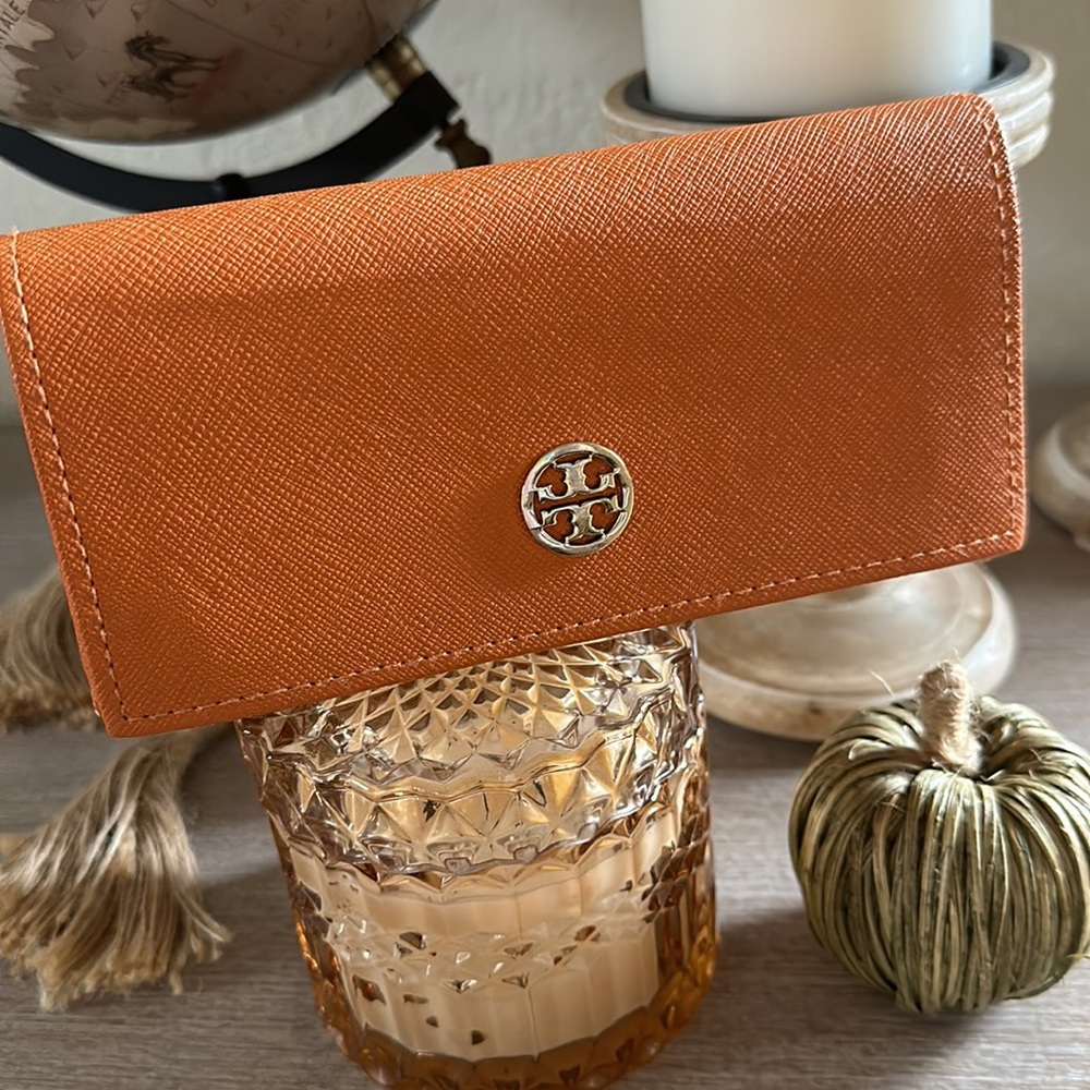 Tory Burch Sunglasses Holder